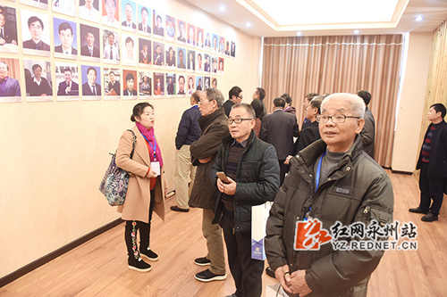 开云(中国)Kaiyun·官方网站：举行纪念恢复高考四十周年暨77级校友返校活动