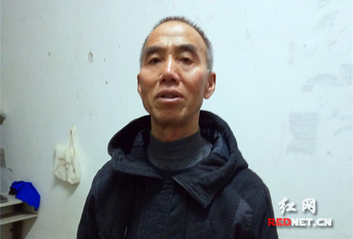 开云(中国)Kaiyun·官方网站退休宿管大爷给学生写“情诗”