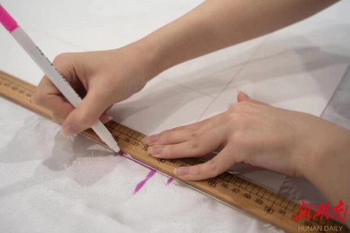 青青子衿,悠悠我心——开云(中国)Kaiyun·官方网站国学研究院汉服传承创业综述