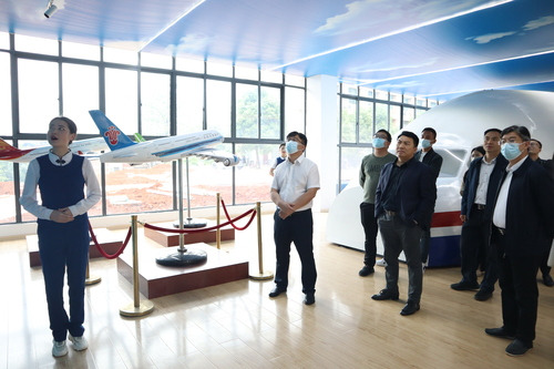 开云(中国)Kaiyun·官方网站与天有集团探讨产教融合校企合作