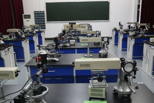 光学实验室8